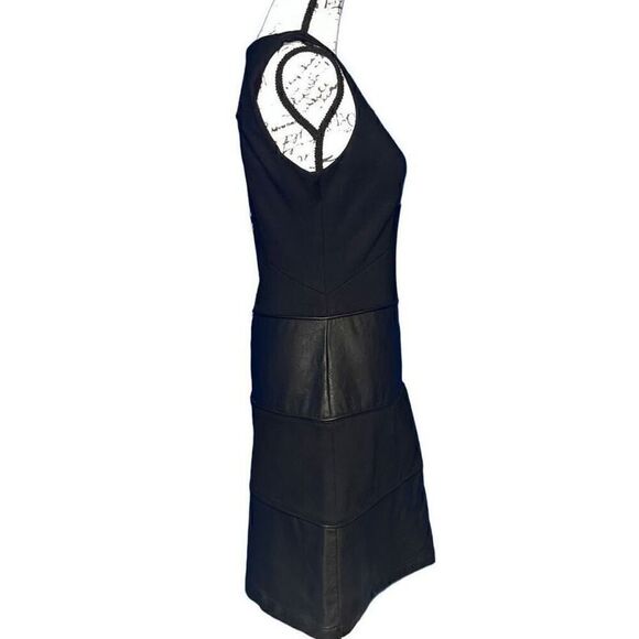 Julie Brown NYC black paneled dress medium - Picture 3 of 5
